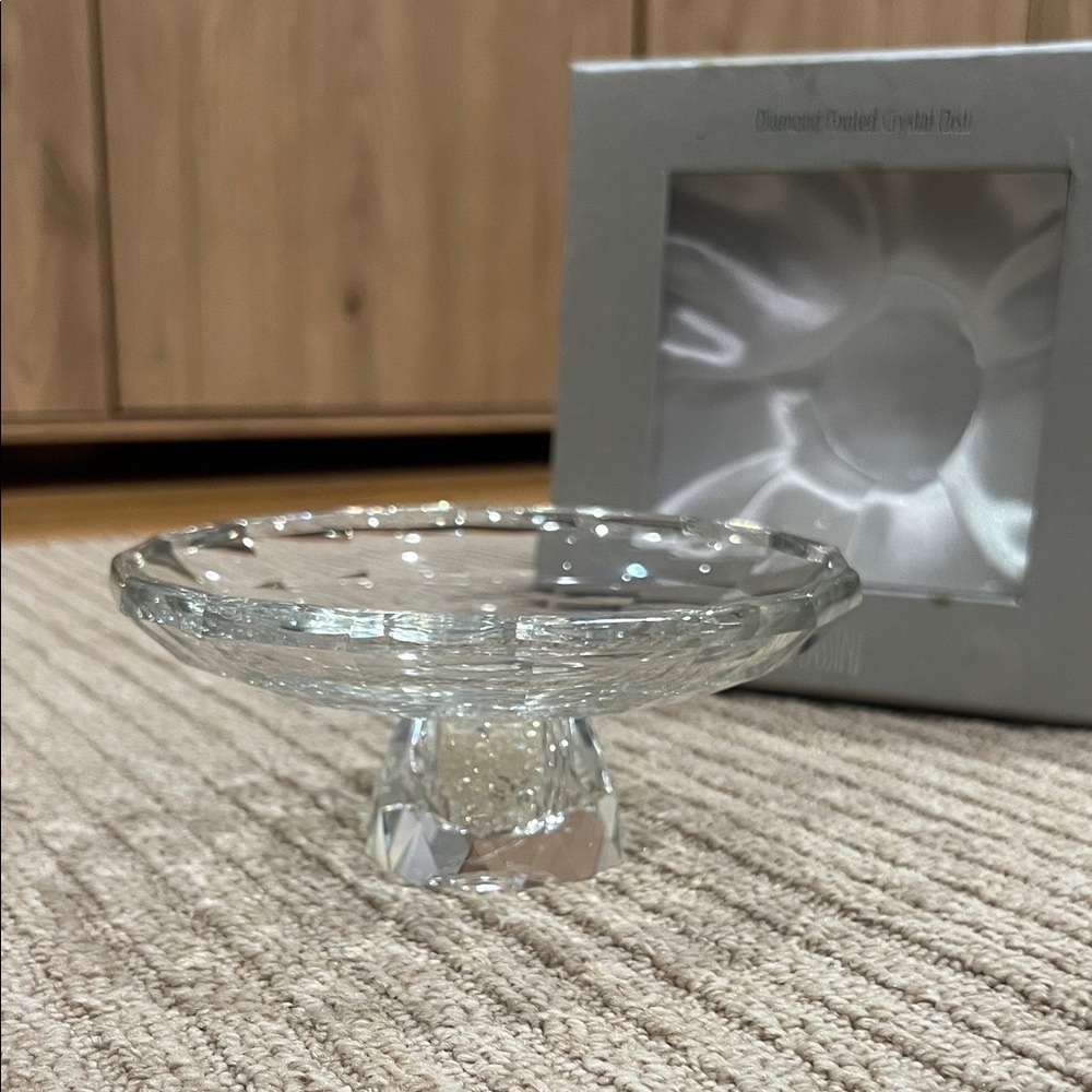 OLEG CASSINI Diamond Footed Crystal Dish - New in Box